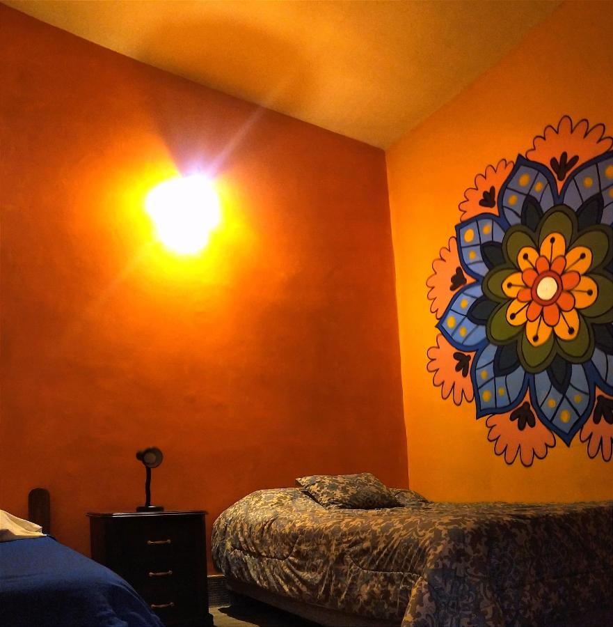Hostal Cafe Tiana Latacunga Δωμάτιο φωτογραφία