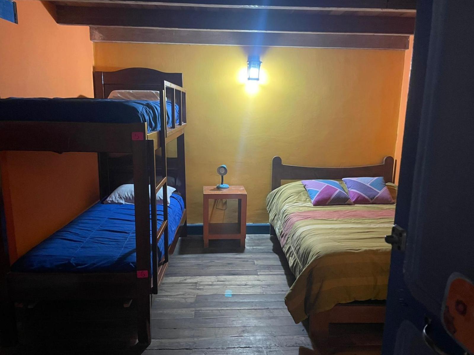 Hostal Cafe Tiana Latacunga Εξωτερικό φωτογραφία