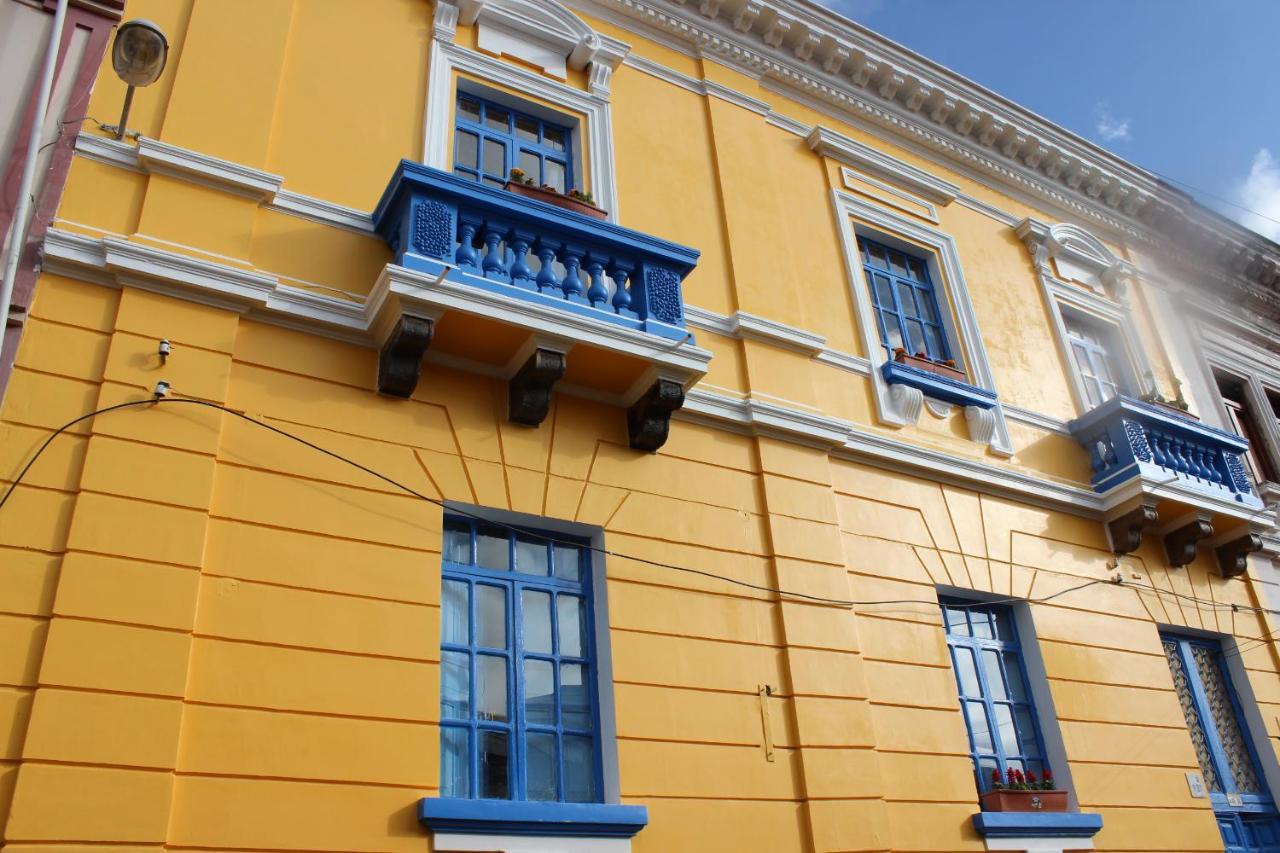 Hostal Cafe Tiana Latacunga Εξωτερικό φωτογραφία